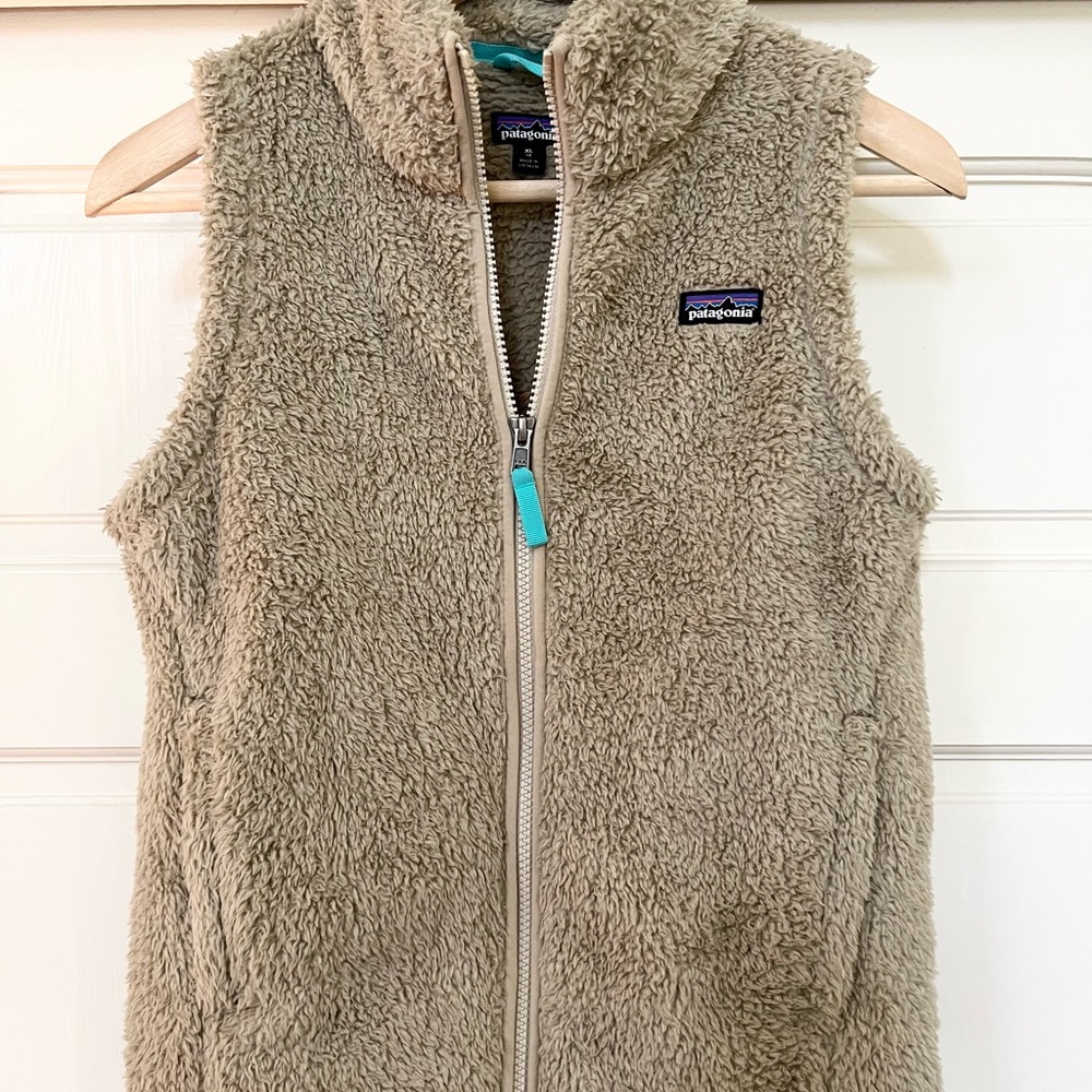 BROWN VEST
